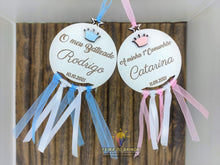 Carregar imagem no visualizador da galeria, Lembrança "Caça-Sonhos" com fitas de cetim - Feira do Brinde