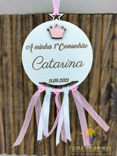 Carregar imagem no visualizador da galeria, Lembrança "Caça-Sonhos" com fitas de cetim - Feira do Brinde