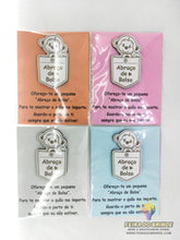 Carregar imagem no visualizador da galeria, Amuleto "Abraço de Bolso" para oferecer - Feira do Brinde