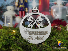 Carregar imagem no visualizador da galeria, Bola De Natal Com Frase Ou Logotipo (Vários Modelos) Lacinho Decoração