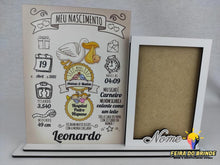 Carregar imagem no visualizador da galeria, Placa Com Os Dados Do Nascimento E Moldura Nome Branco Molduras