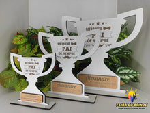 Carregar imagem no visualizador da galeria, Taça Dia Do Pai Com Nome Em Mdf Modelo 1 Placa