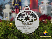 Carregar imagem no visualizador da galeria, Bola De Natal Com Frase Ou Logotipo (Vários Modelos) Floco Neve Decoração
