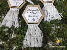 Carregar imagem no visualizador da galeria, Ornamento De Natal Hexagonal Com Frase - Coração Decoração
